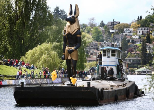 Anubis-in-Opening-Day-Parade-2012